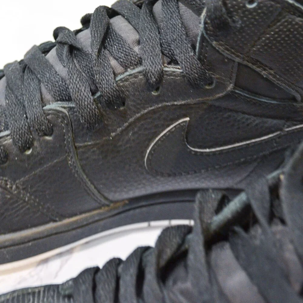 Jordan 1 Retro Black Perforated - Picture 5 of 6